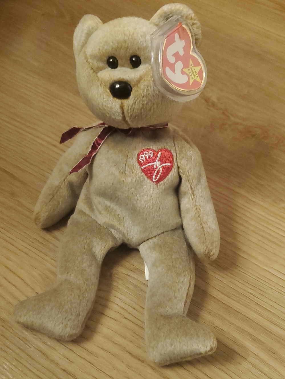 Vintage Ty Beanie Baby 1999 Signature Bear NWT